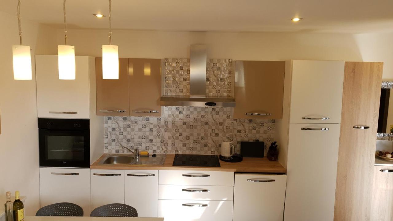 La Dolce Vita Apartments Unit 2 Posedarje Ngoại thất bức ảnh
