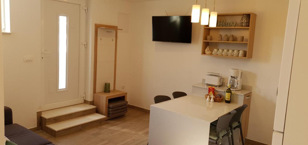 La Dolce Vita Apartments Unit 2 Posedarje Ngoại thất bức ảnh